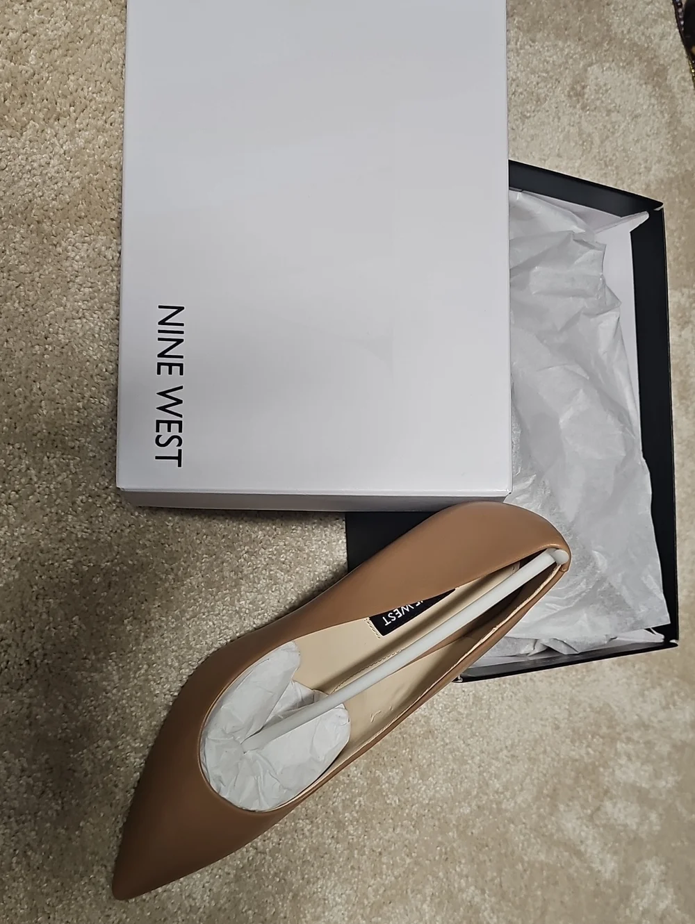New- Nine West Beige Pointed-Toe Pump